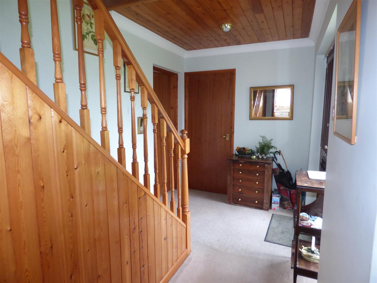 RECEPTION HALLWAY